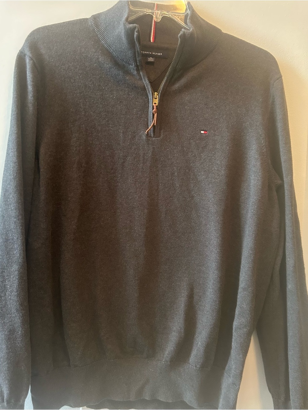 Tommy Hilfiger Men’s XL Gray Quarter Zip Pullover Sweater Mock Neck Logo